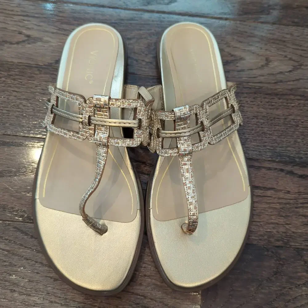 Vionic Alvana Sandals Size 9 Gold